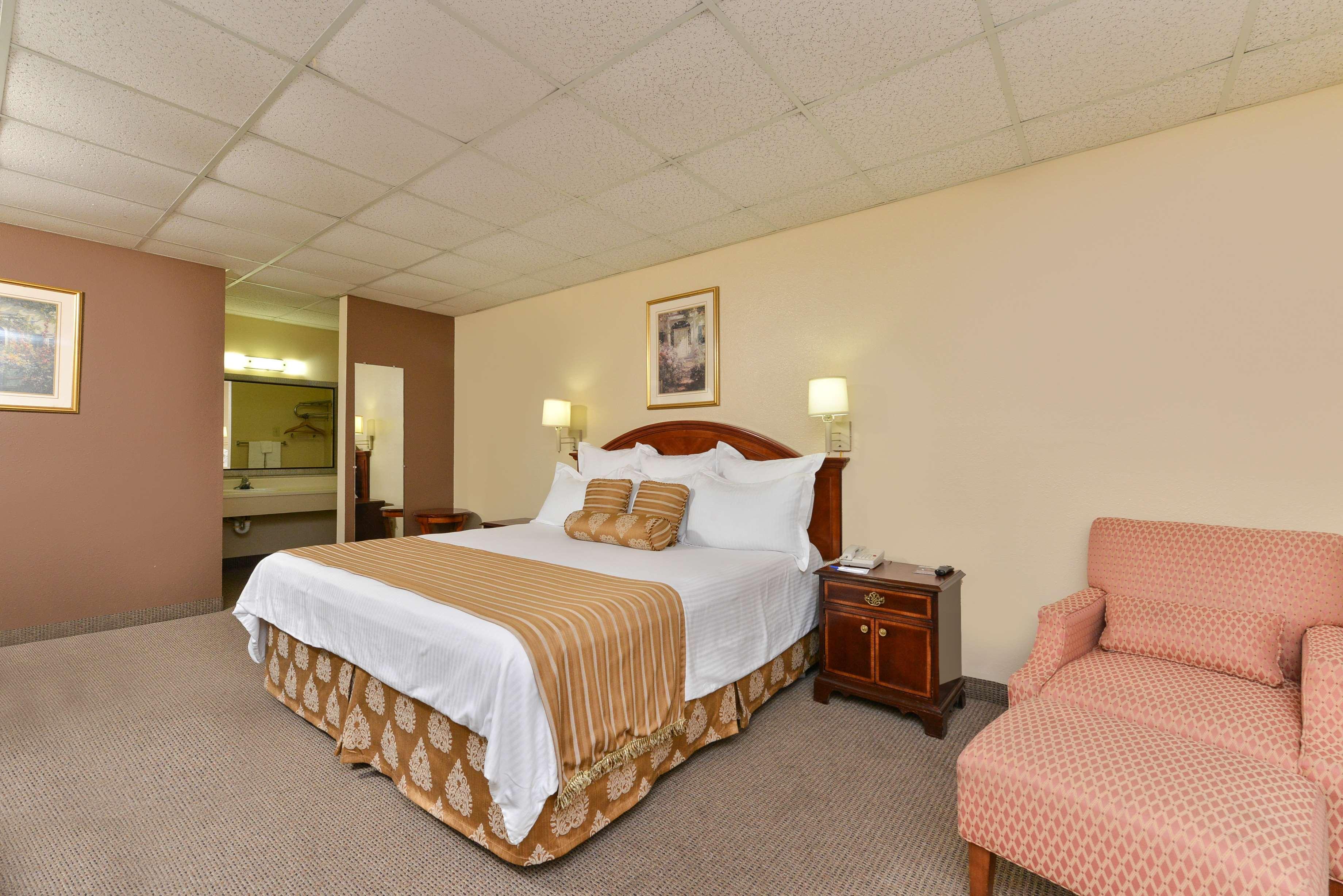 Americas Best Value Inn And Suites Victoria Bagian luar foto