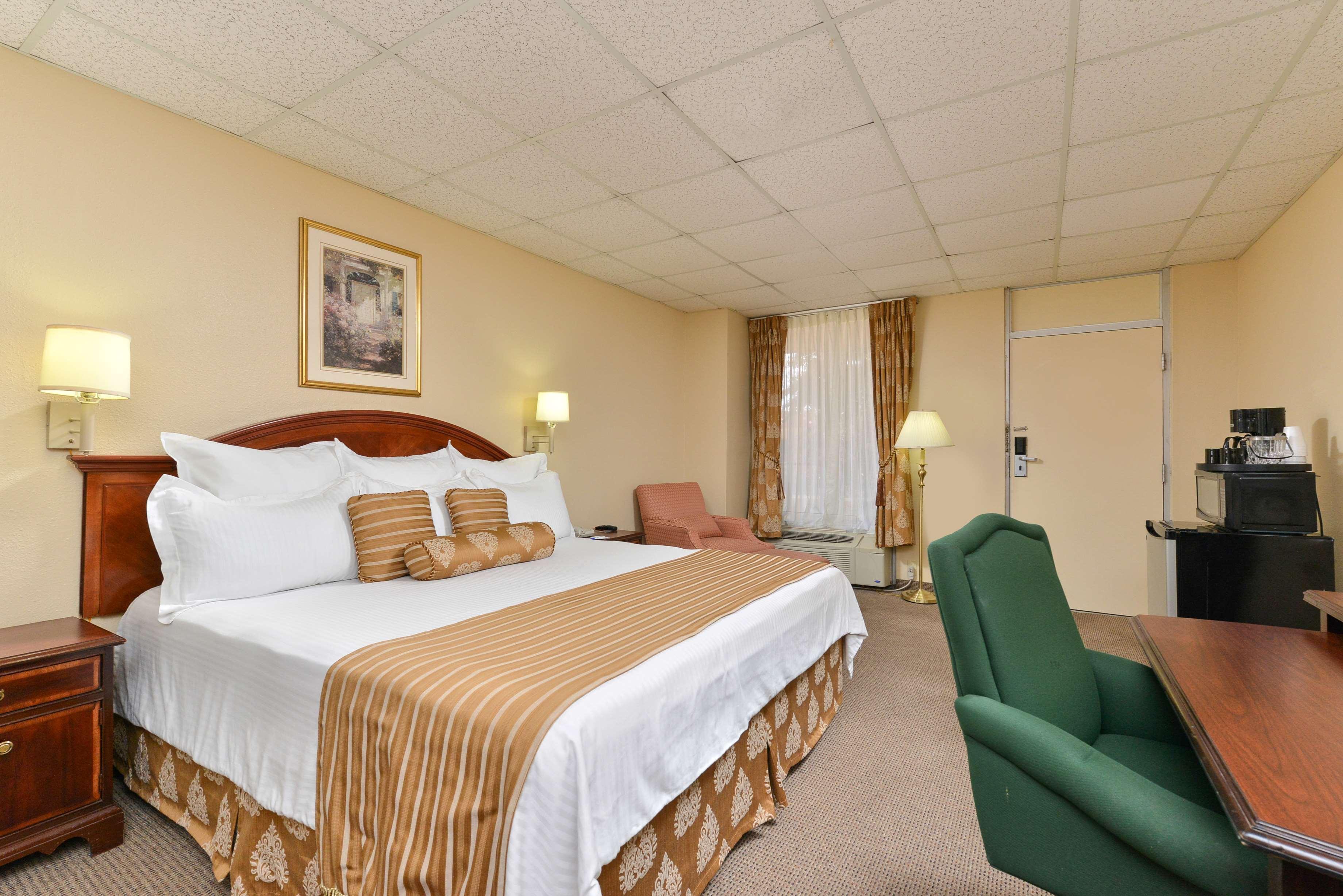 Americas Best Value Inn And Suites Victoria Bagian luar foto