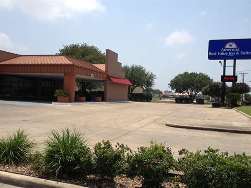 Americas Best Value Inn And Suites Victoria Bagian luar foto